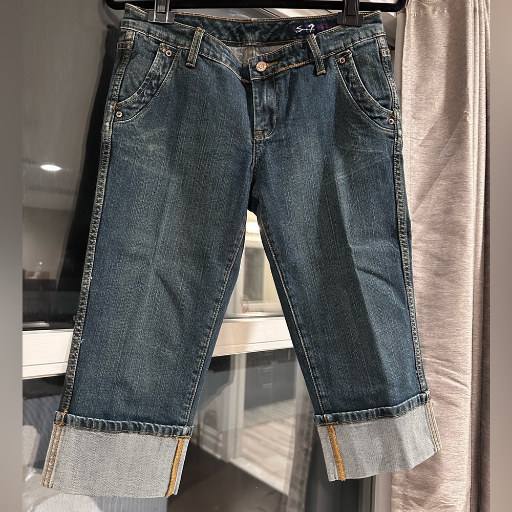 Cuffed Capri Jeans